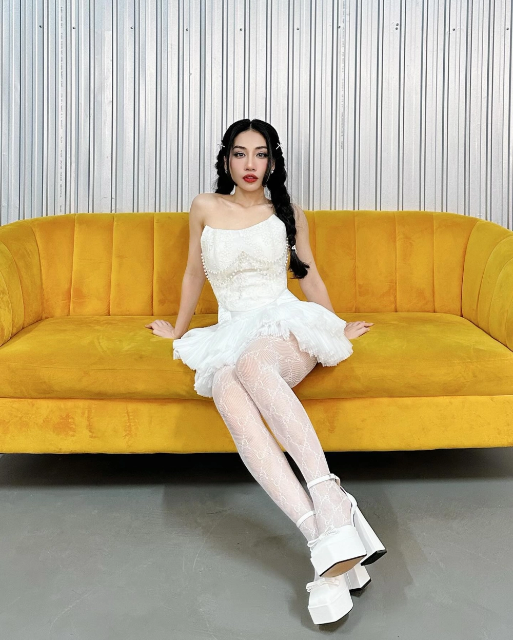 Ảnh gái dễ thương với nụ cười tỏa nắng, trong veo