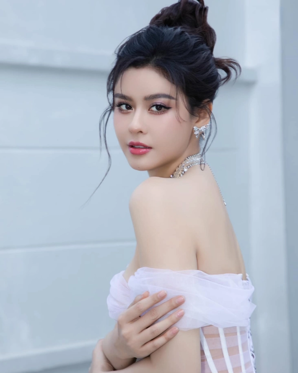 Ảnh con gái ngầu và thần thái lạnh lùng, đầy cuốn hút