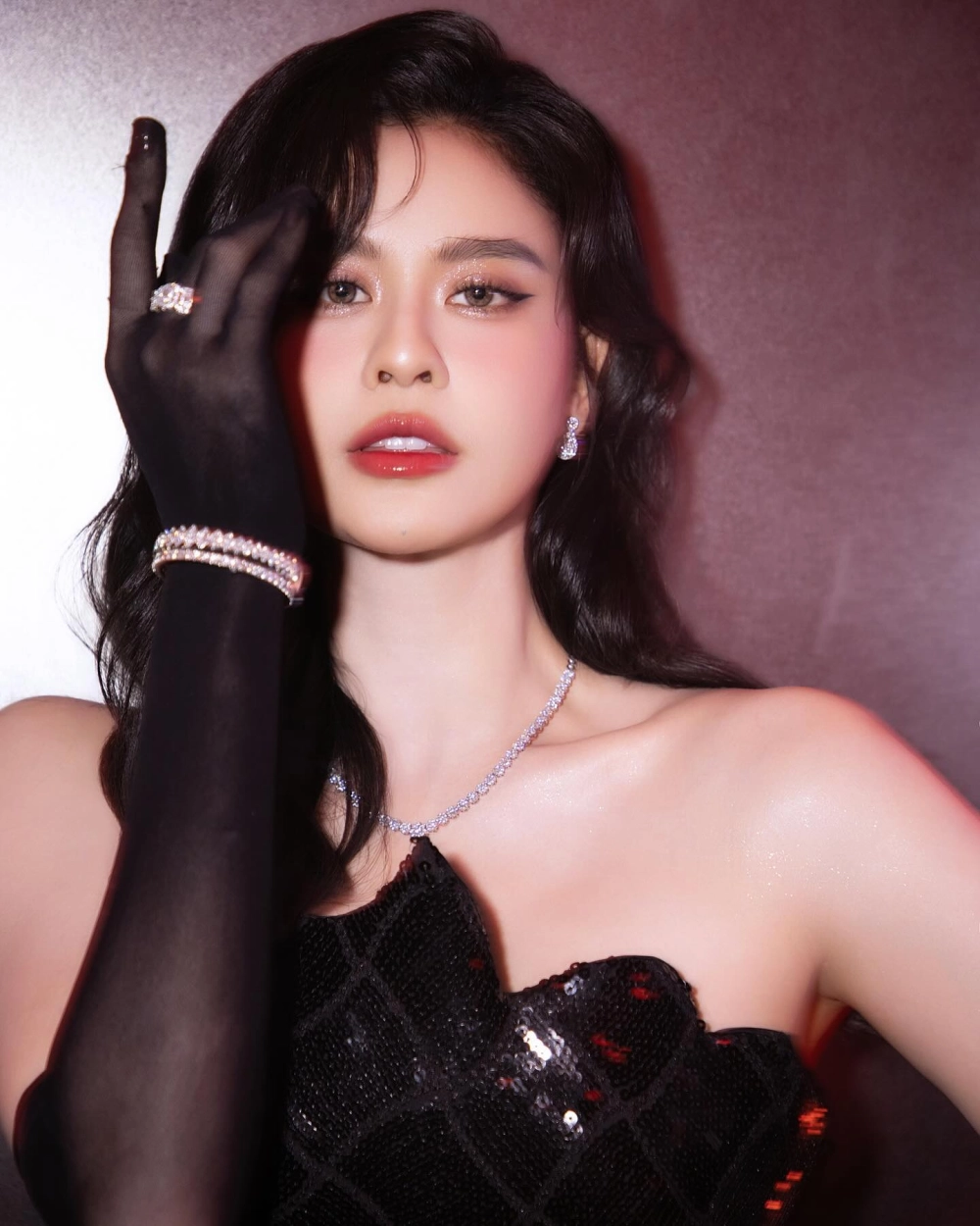 Ảnh con gái k10 và vẻ đẹp học đường duyên dáng