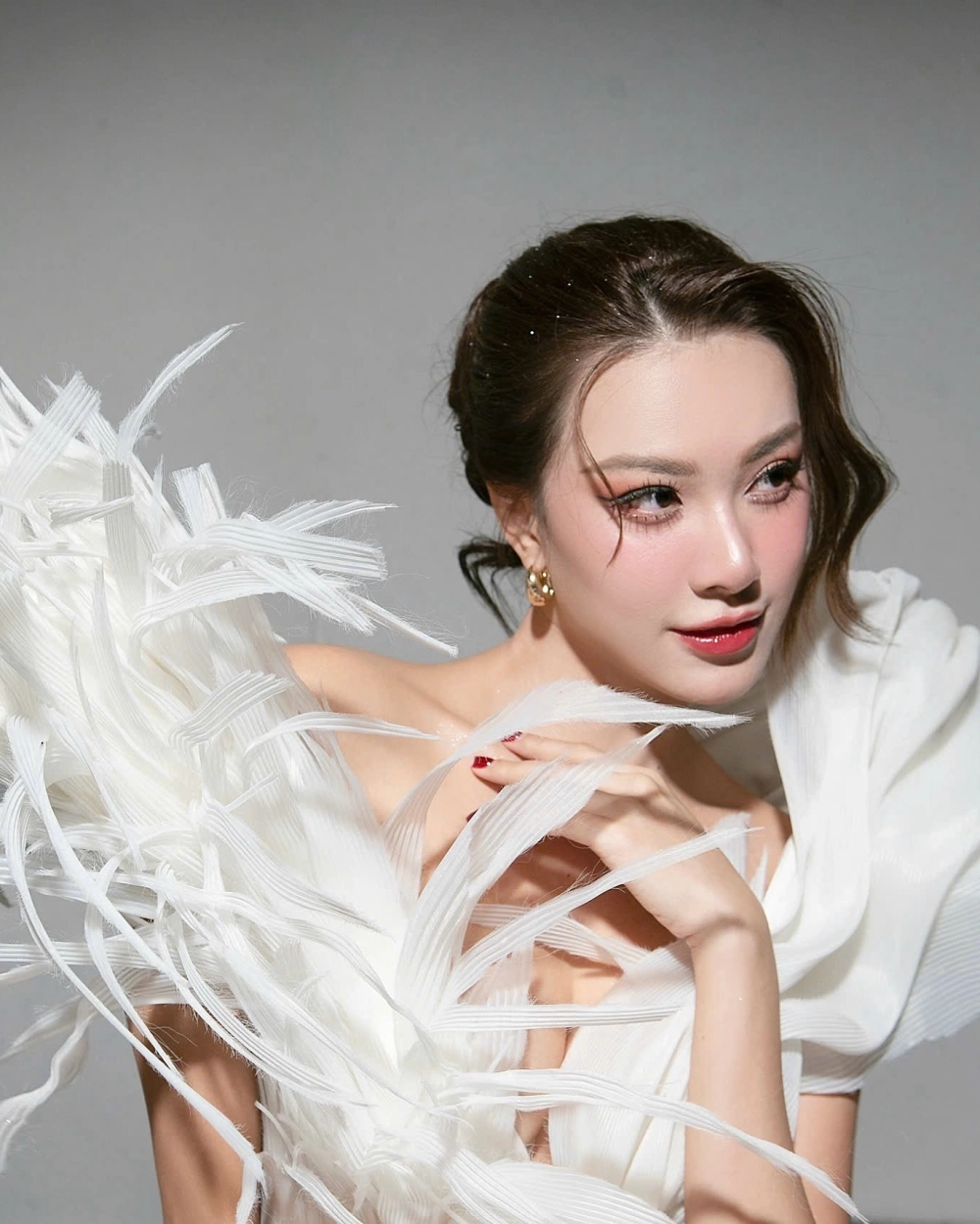 Ảnh gái đẹp làm avatar cho trang cá nhân thêm xinh