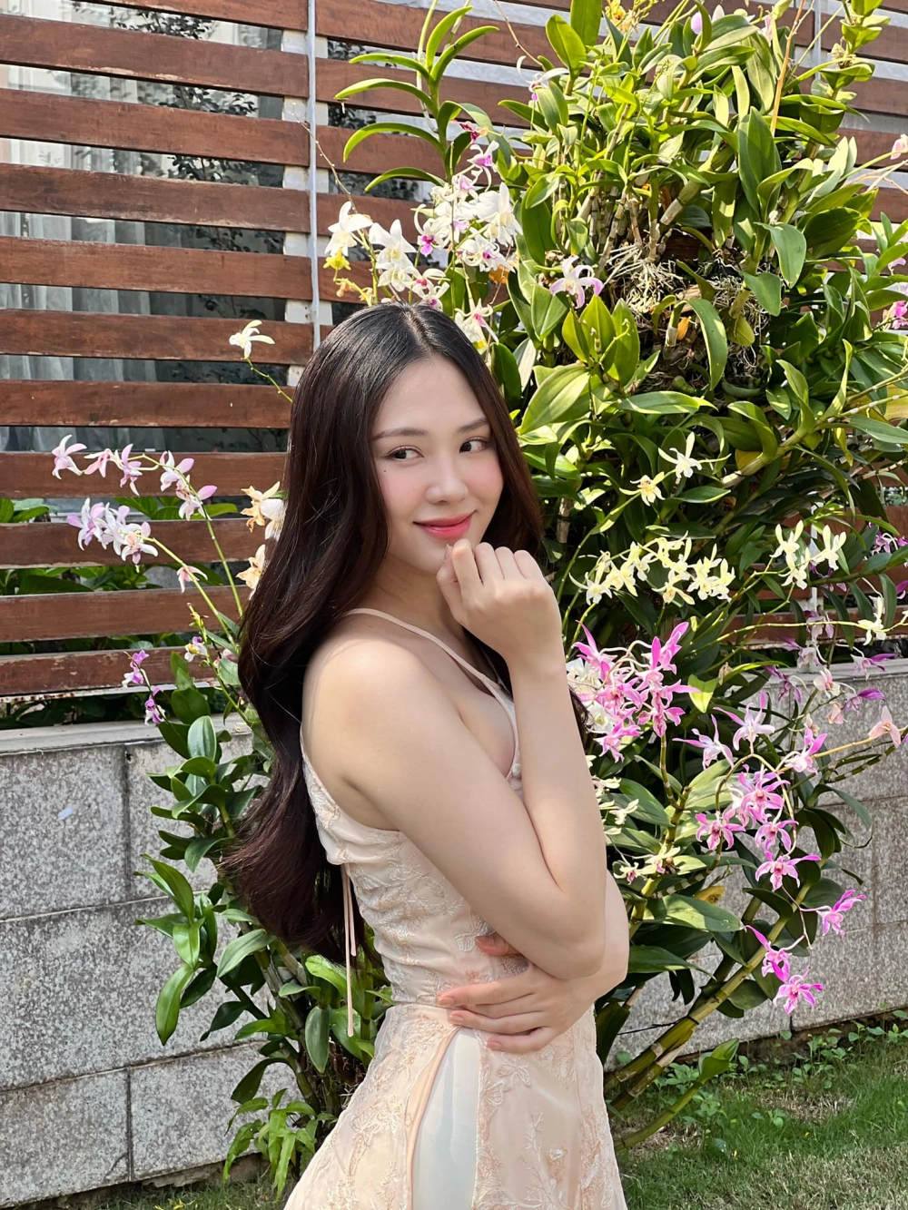 Ảnh gái xinh full HD sắc nét đến từng chi tiết