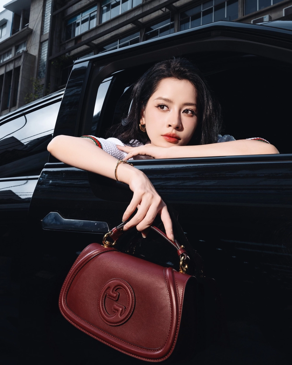 Ảnh gái xinh tóc ngắn cute đầy cá tính và năng động