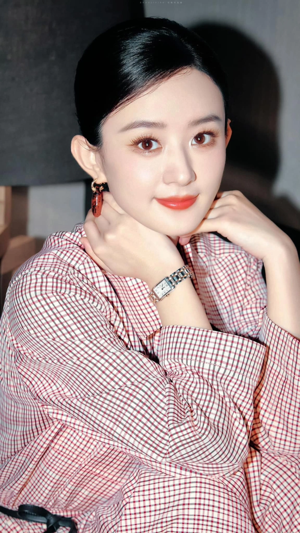 Ảnh gái Trung Quốc và vẻ đẹp đặc trưng không thể nhầm lẫn