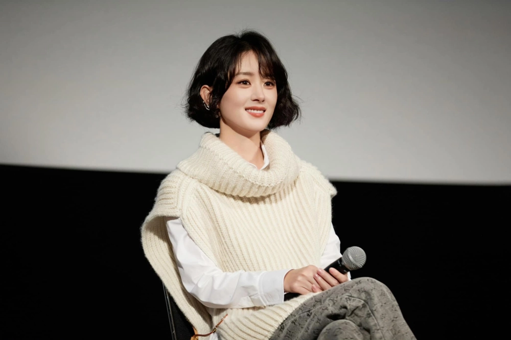 Ảnh gái xinh trung tuổi và vẻ đẹp quý phái, sang trọng