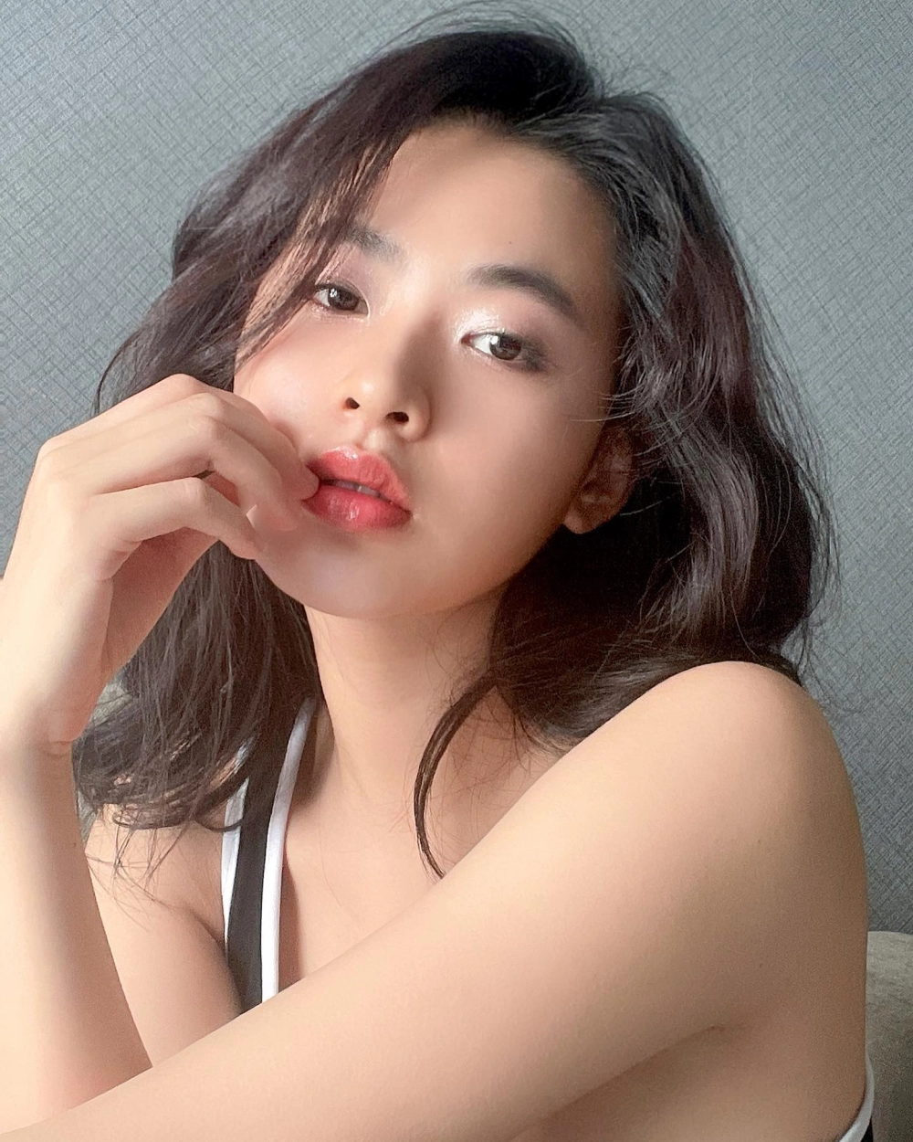 Hình nền gái xinh 4k cho máy tính với độ phân giải siêu nét