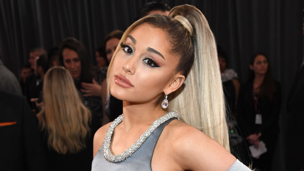 Ariana Grande 2025 hành trình sự nghiệp tiếp tục bùng nổ