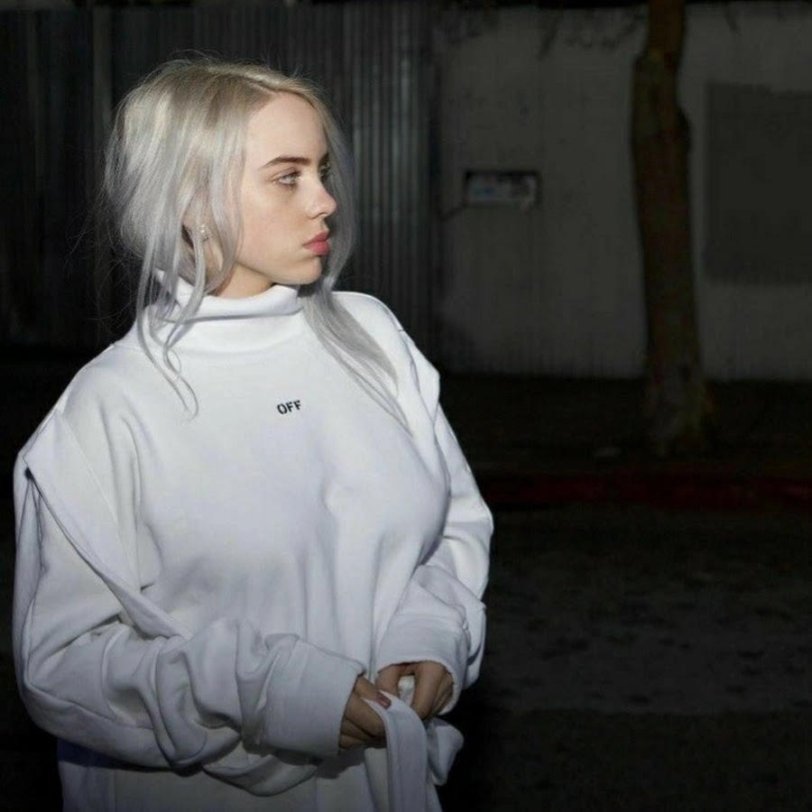 Billie Eilish Bad Guy siêu hit làm rung chuyển thế giới