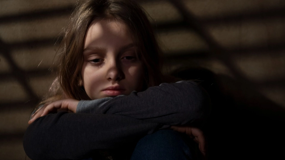 Ảnh con gái buồn cho những ai đang thất tình