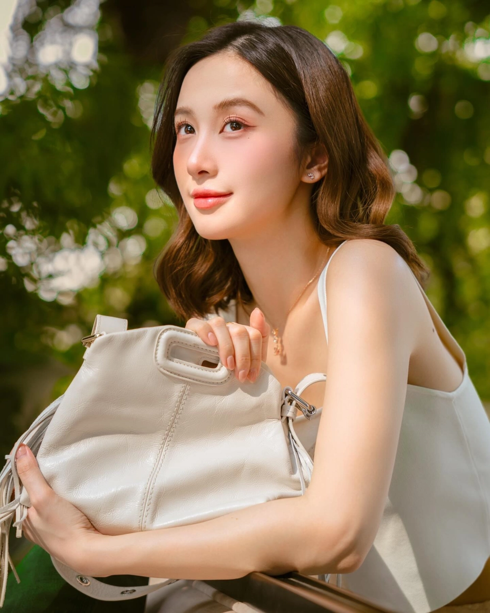 Ảnh con gái ngầu và thần thái lạnh lùng, đầy cuốn hút