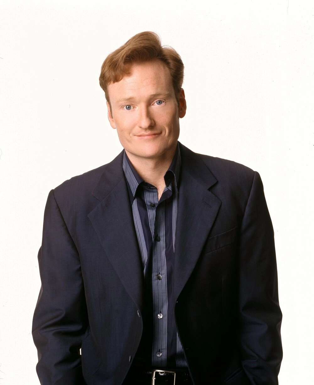 Ảnh Conan O'Brien ghi lại khoảnh khắc đời thường và dẫn chương trình