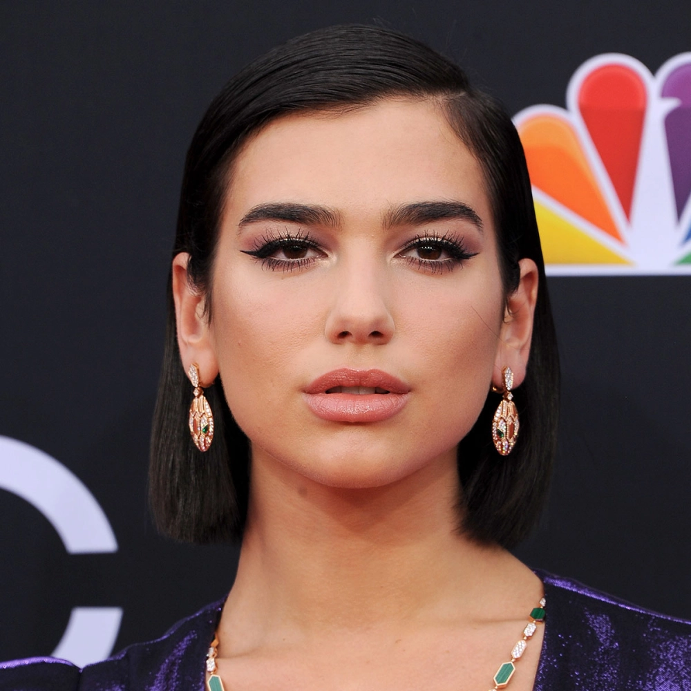 Levitating Dua Lipa ca khúc đưa tên tuổi vươn xa