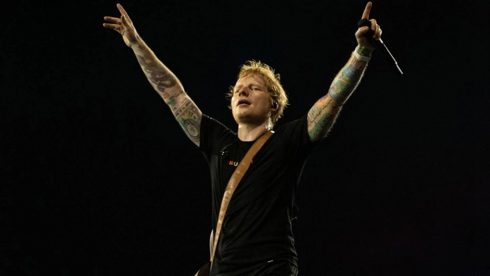 The photograph Ed Sheeran giai điệu buồn đầy hoài niệm