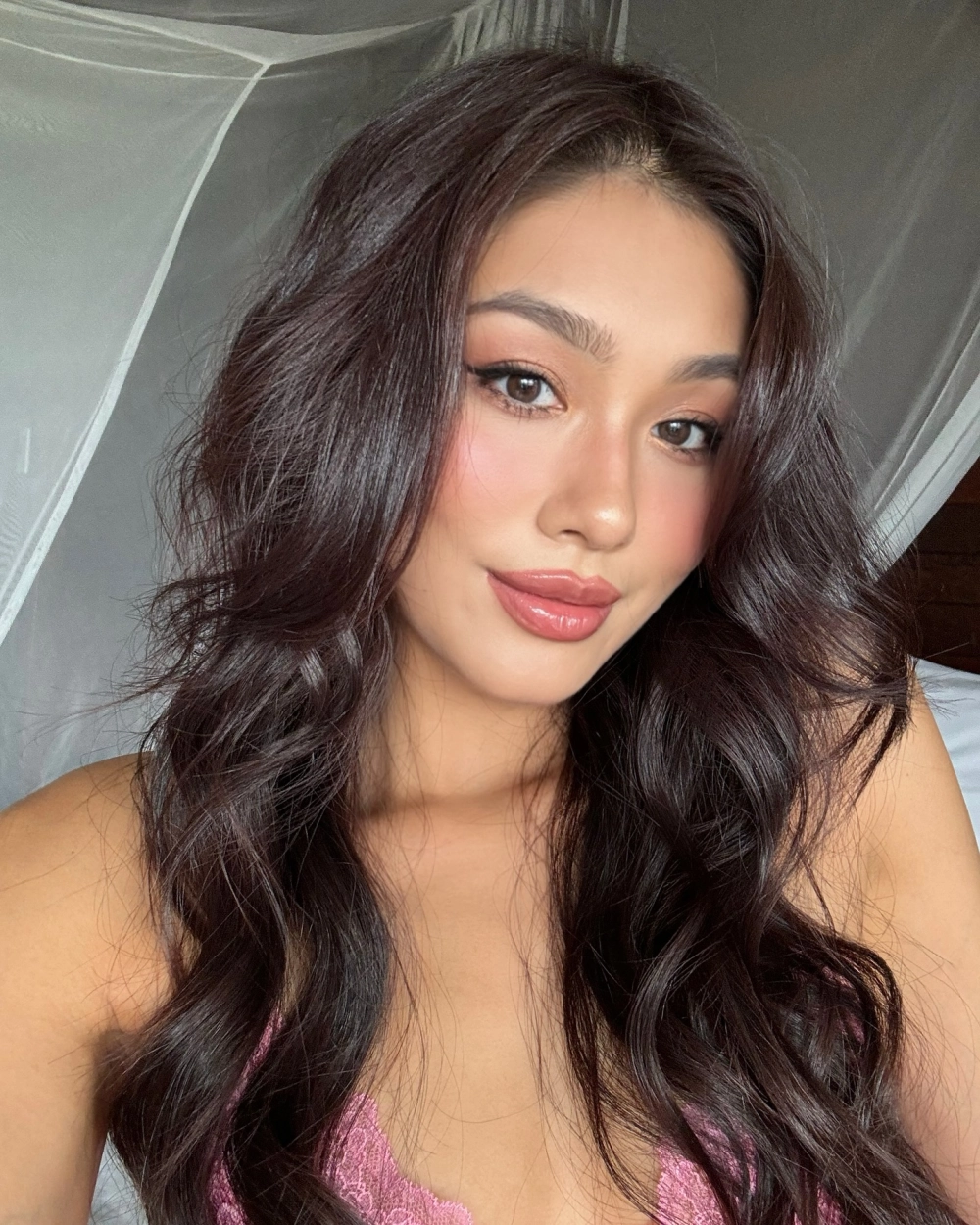 Con gái dễ thương và vẻ đẹp kẹo ngọt đốn tim