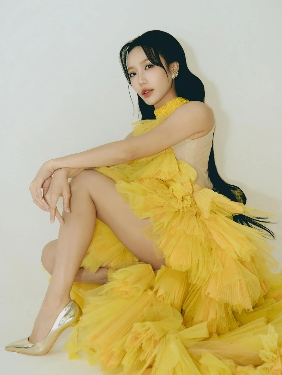 Gái xinh TikTok và những trend nhảy triệu view