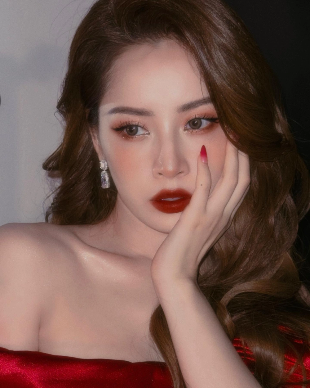 Ảnh cô gái dễ thương trong bộ váy công chúa