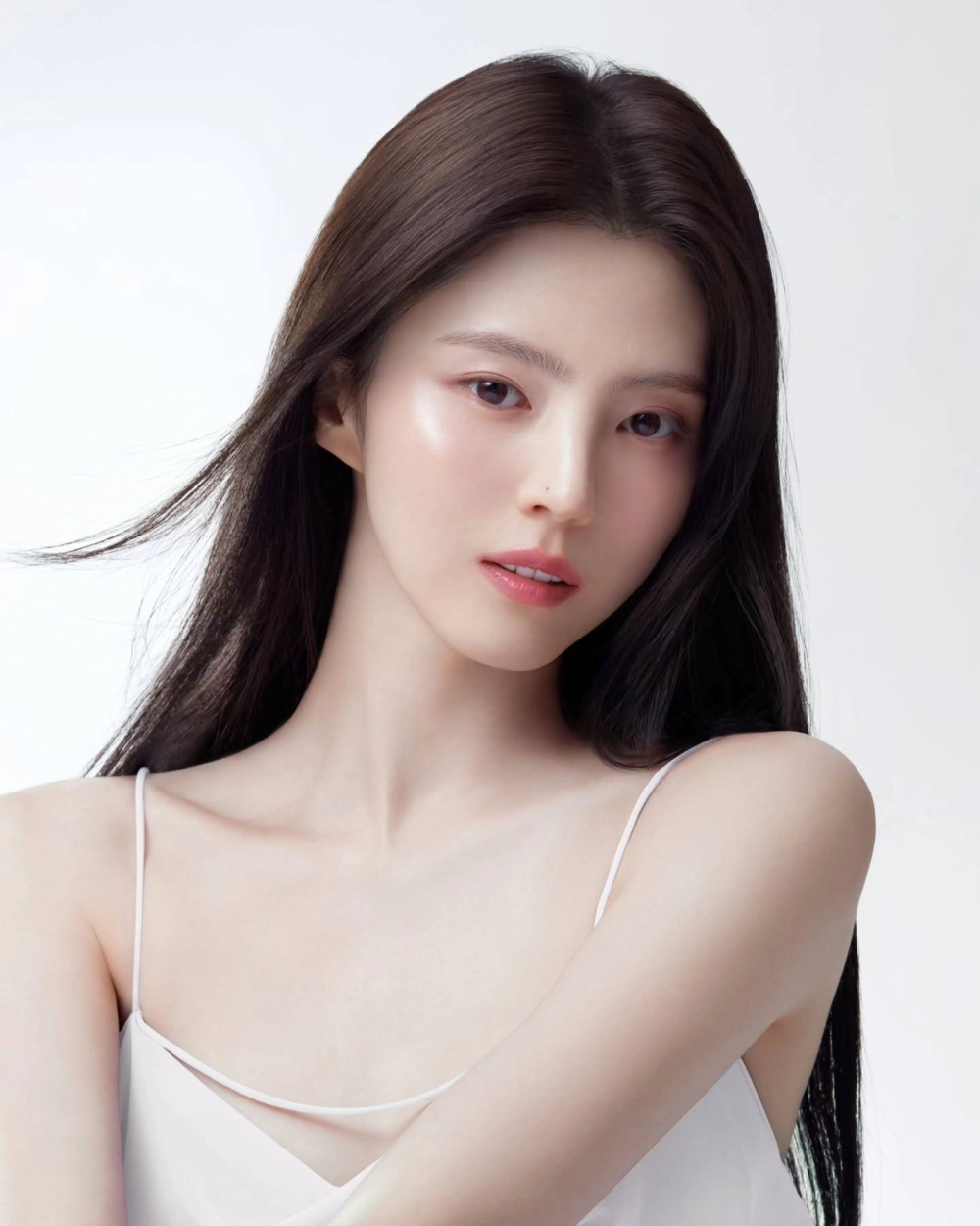 Cô gái xinh đẹp Trung Quốc và phong cách trang điểm Douyin