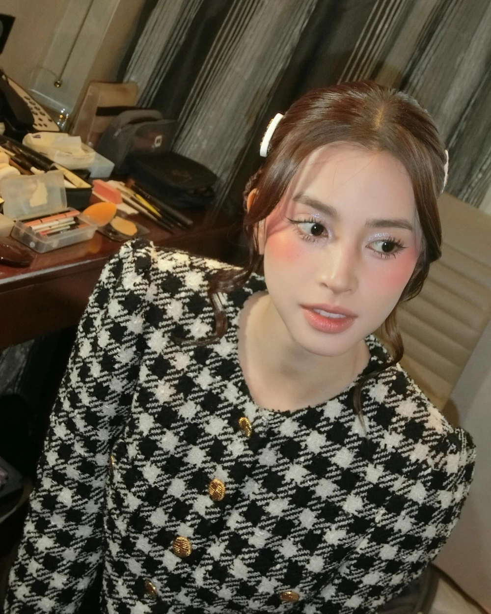 Cô gái đẹp toàn cầu và vẻ đẹp được quốc tế công nhận