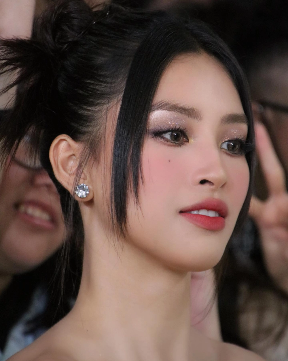 Ảnh gái xinh nhất thế giới và những bức hình gây bão toàn cầu