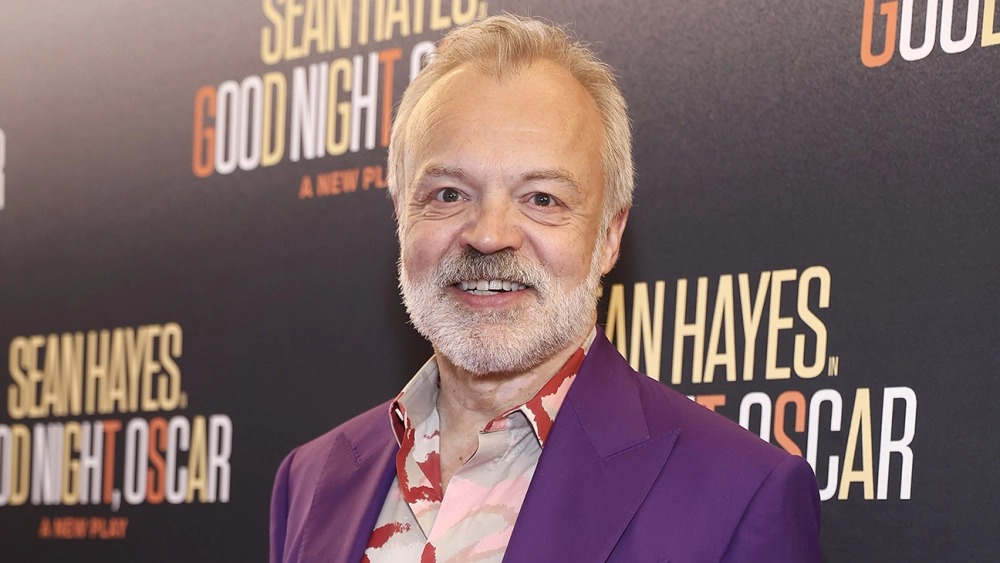 Graham Norton comedian bậc thầy tiếng cười hiện đại