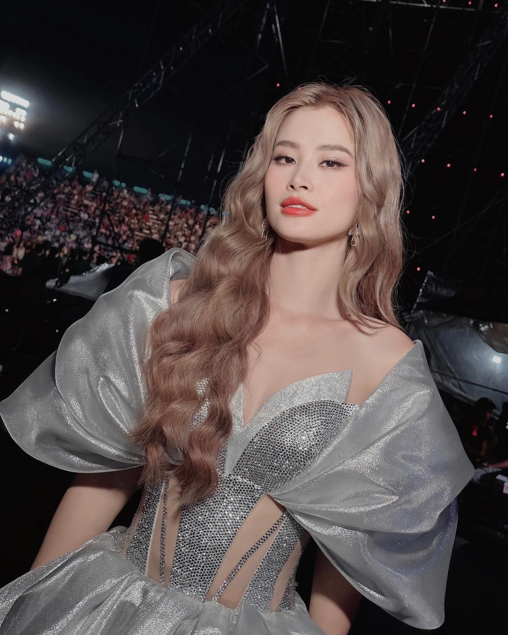 Hinh gai xinh cute (Hình gái xinh cute) trong veo như nắng sớm