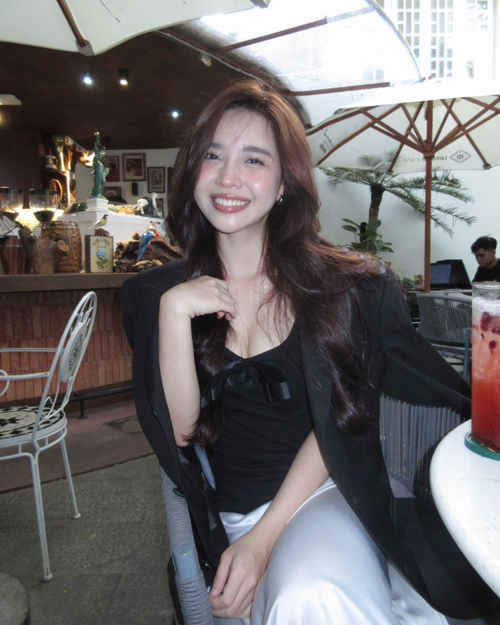 Hình ảnh gái xinh Việt Nam dễ thương và nụ cười tỏa nắng, ngọt ngào