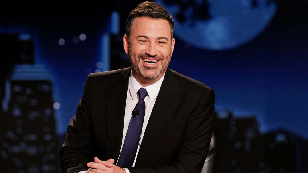 Jimmy Kimmel thời sự kết hợp hài hước với thông tin thời sự hấp dẫn