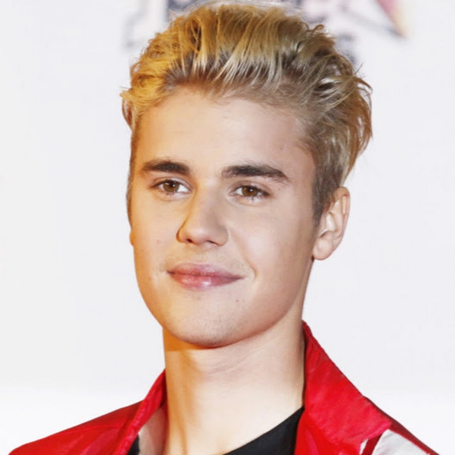 Album Justin Bieber hành trình âm nhạc giàu cảm xúc