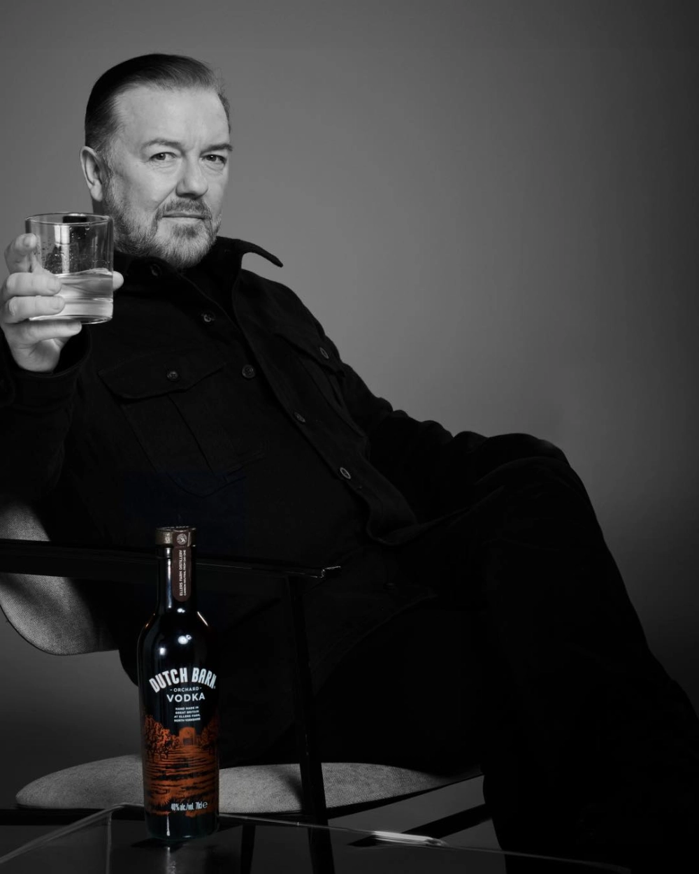 Ricky Gervais stand up phong cách châm biếm sắc sảo khó lẫn