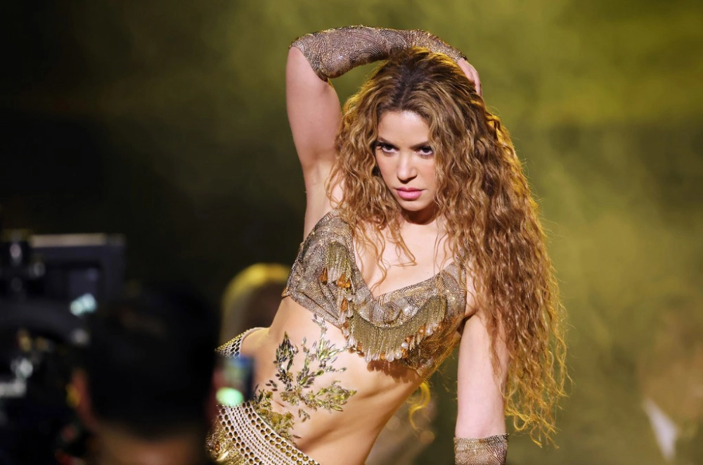Shakira nữ hoàng latin với phong cách bốc lửa cuồng nhiệt