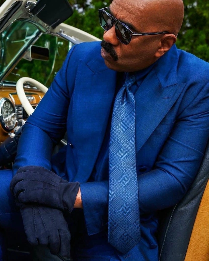 Steve Harvey Miss Universe khoảnh khắc gây chấn động thế giới