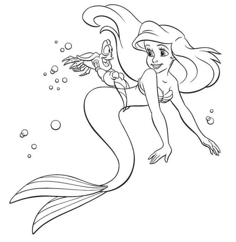 Bé tô màu nàng tiên cá phát triển khả năng sáng tạo nhanh