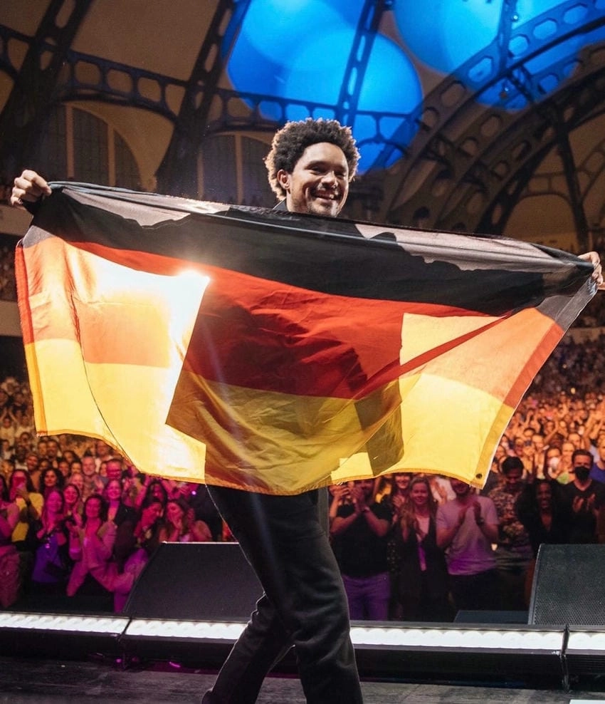 Trevor Noah India buổi diễn mang dấu ấn đậm nét văn hóa