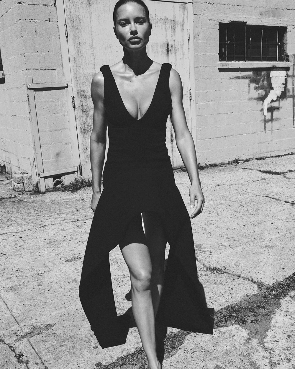 Adriana Lima 2025 hứa hẹn tái xuất với dự án đặc biệt