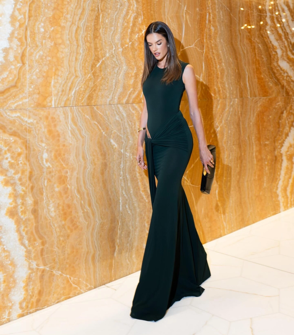 Alessandra Ambrosio thiên thần Brazil đầy quyến rũ