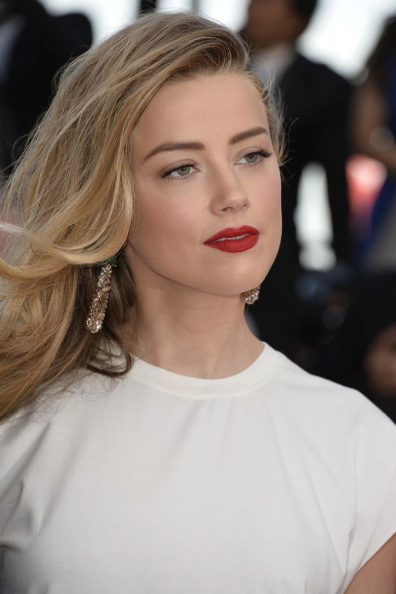 Amber Heard daughter cô con gái nhỏ được chú ý nhiều