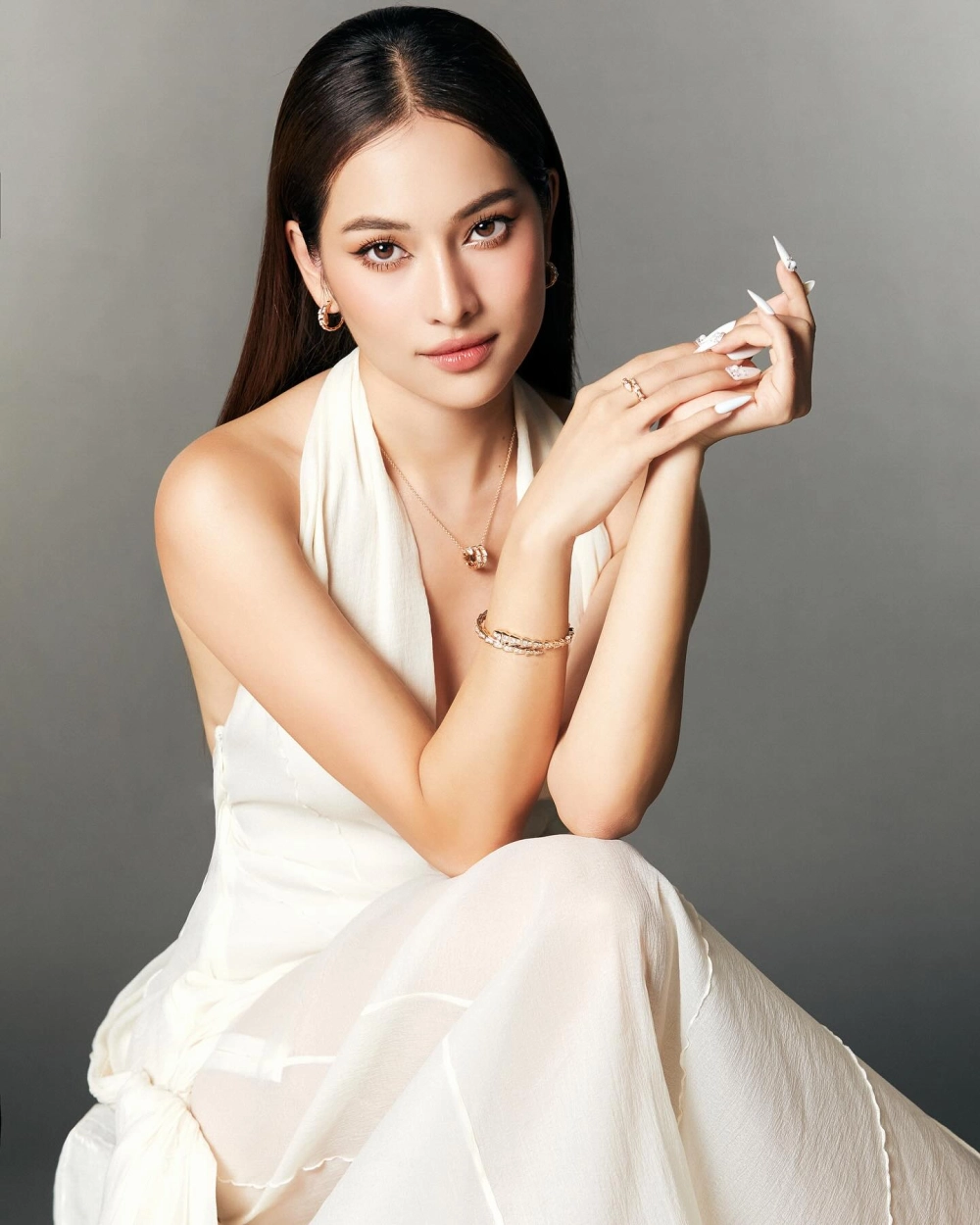 Ảnh gái xinh tóc ngắn cute và nét cá tính, năng động