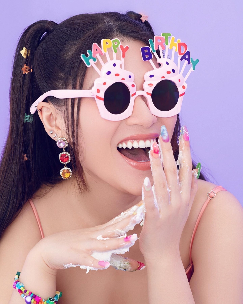 Hình nền phô mai que con gái cho điện thoại thêm xinh