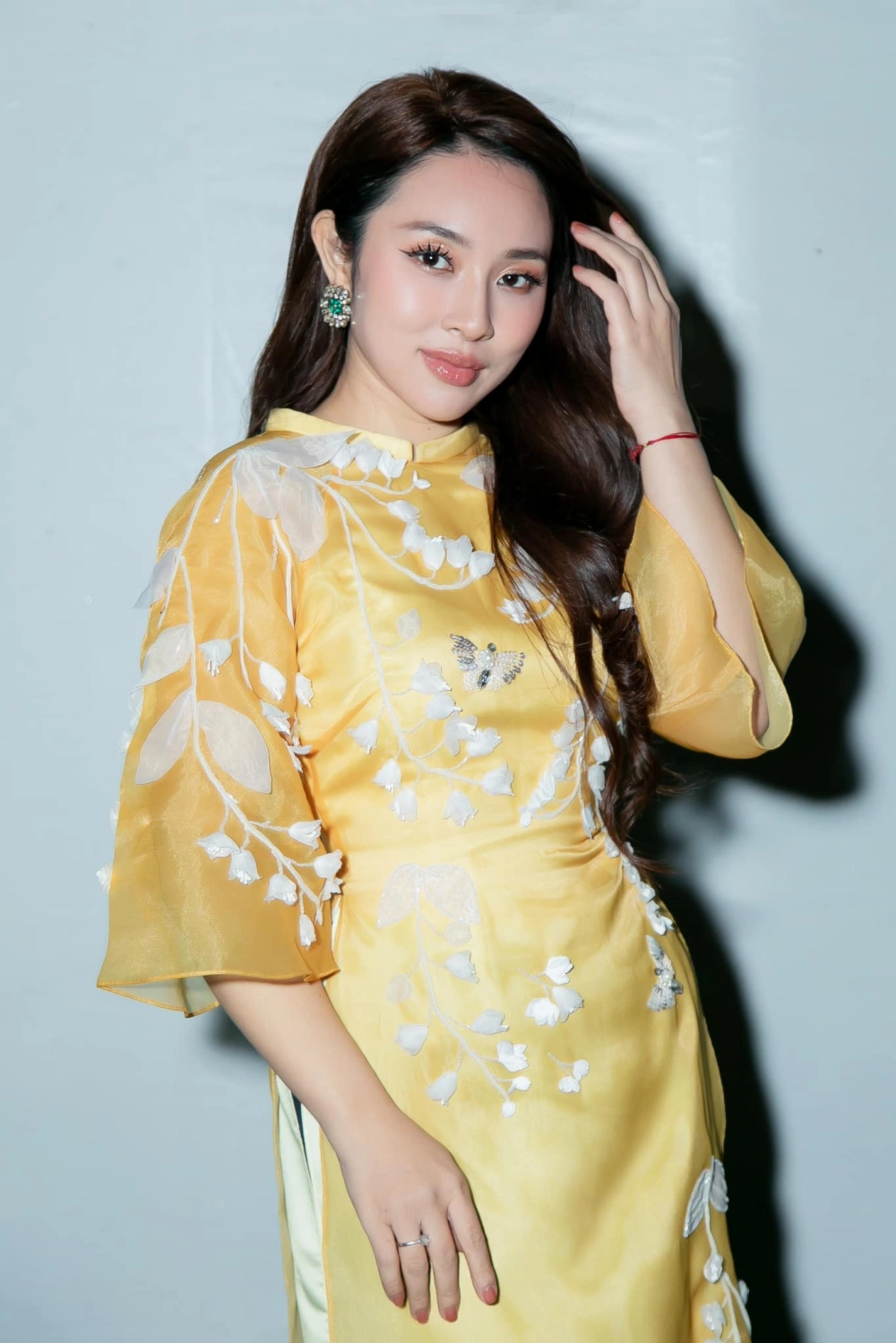 Tải hình ảnh gái 2k5 dễ thương về máy của bạn