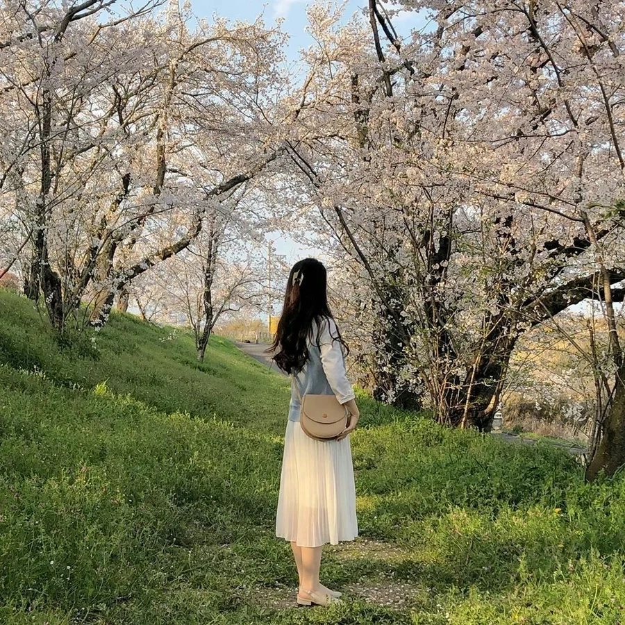 Avatar con gái che mặt dễ thương với phong cách kẹo ngọt