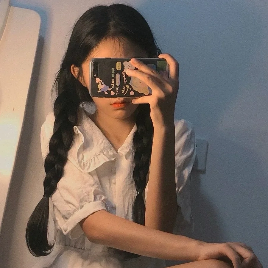 Hình ảnh gái xinh che mặt dễ thương và vẻ đẹp bí ẩn, ngọt ngào