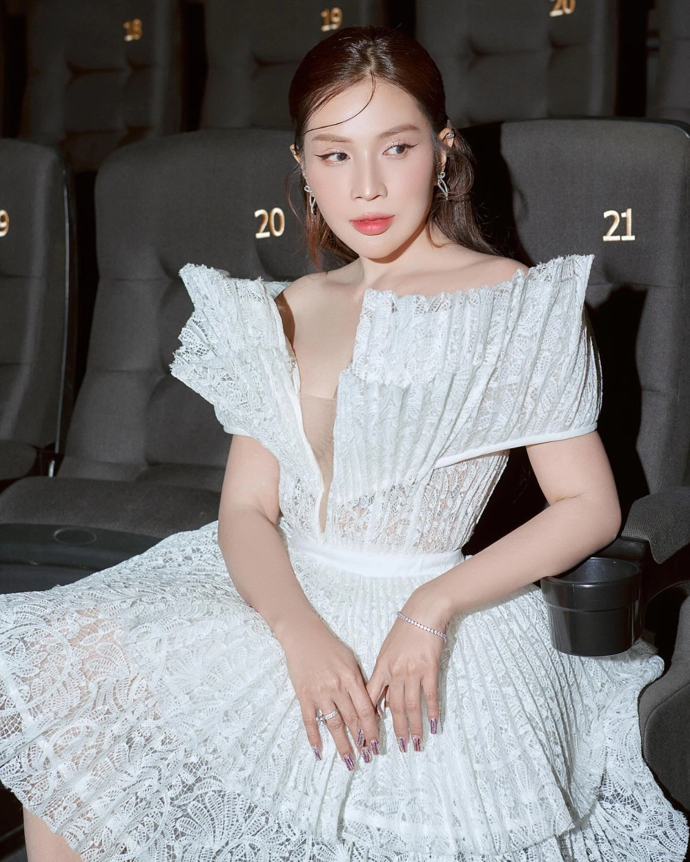 Những hình ảnh gái xinh và vẻ đẹp không tì vết