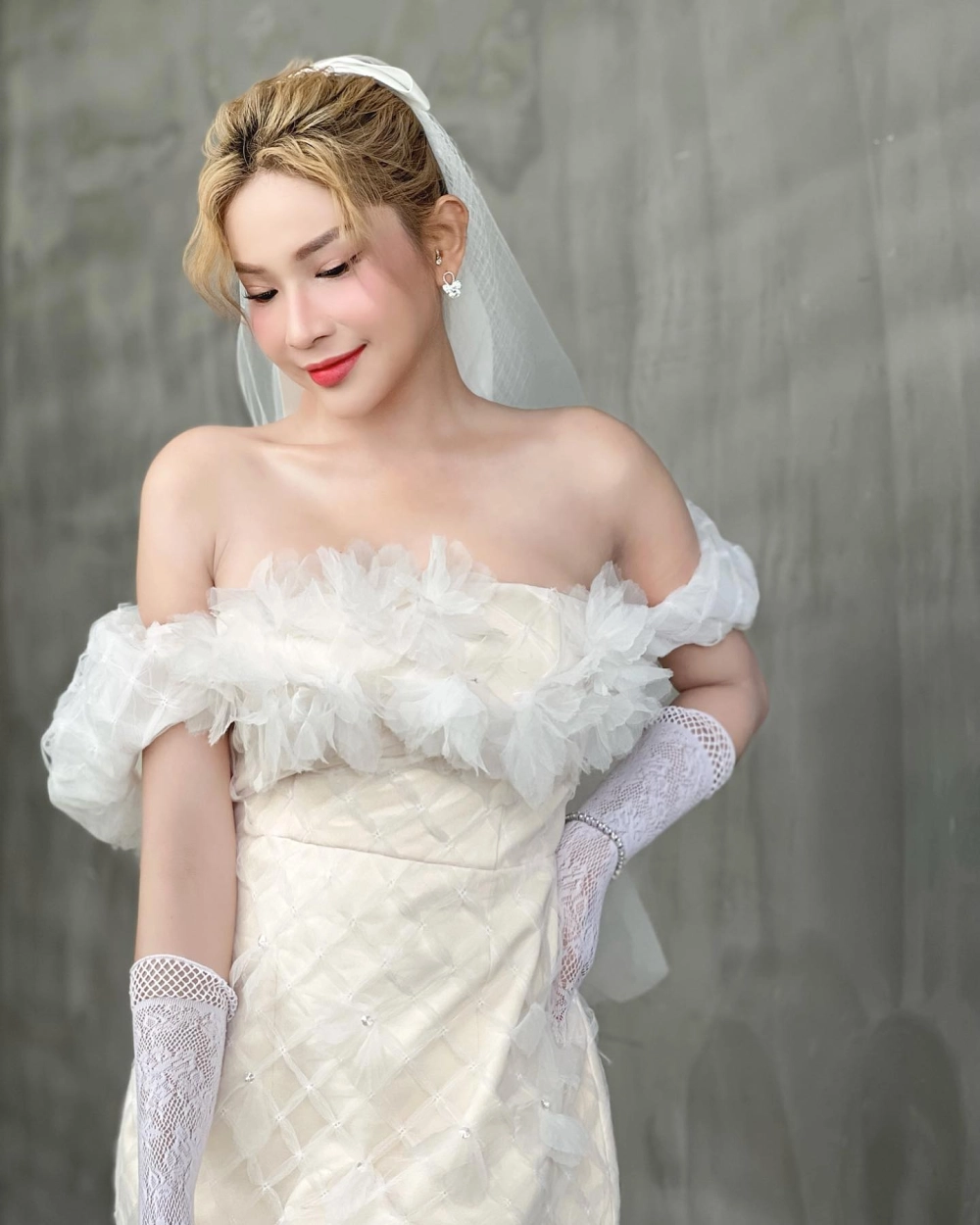 Ảnh gái xinh sang chảnh và thần thái tiểu thư, kiêu kỳ