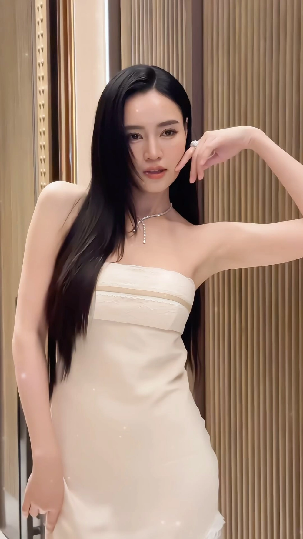 Ảnh gái xinh làm avatar vạn người mê