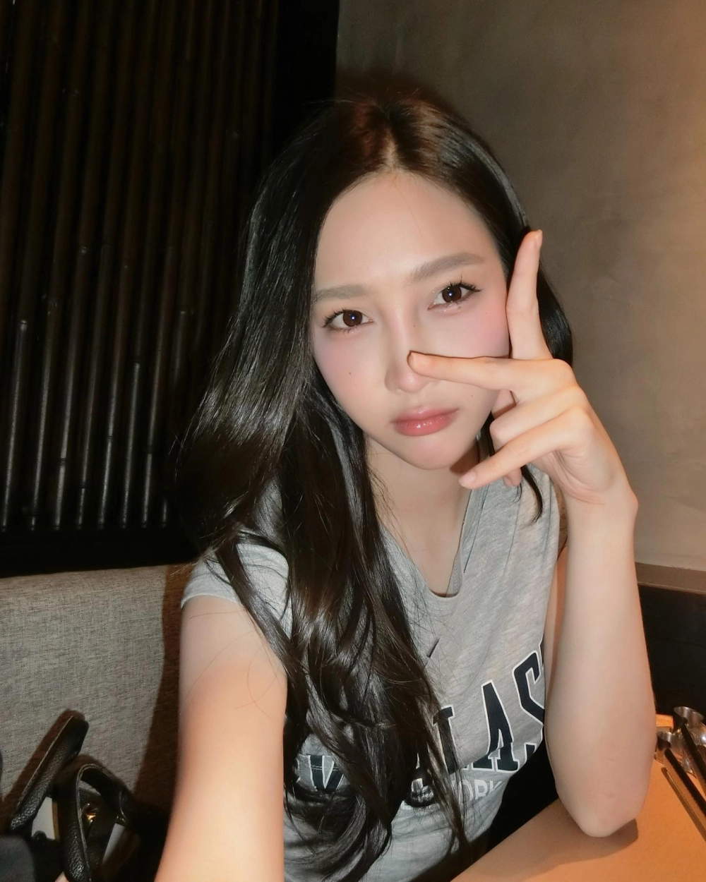 Hình nền gái xinh dễ thương Instagram và phong cách Ulzzang