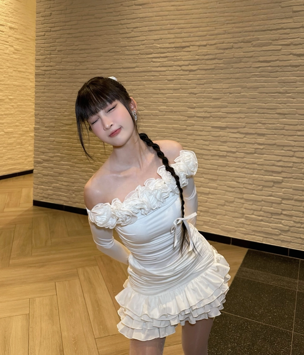 Hình nền con gái xinh dễ thương Instagram và những hình ảnh đẹp nhất