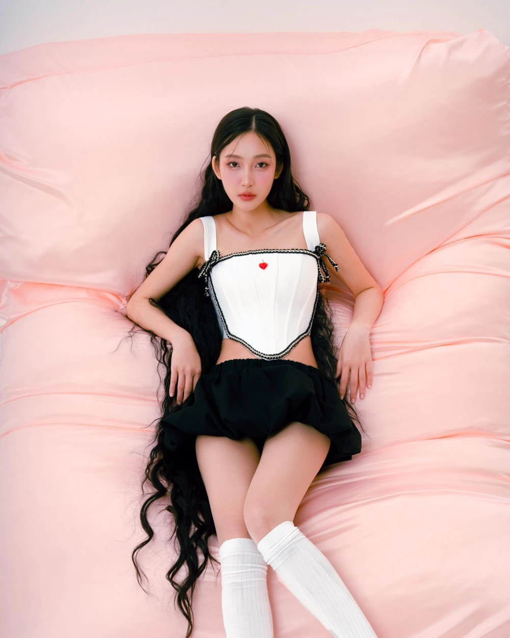 Ảnh đại diện con gái xinh dễ thương Instagram và những gợi ý đáng yêu