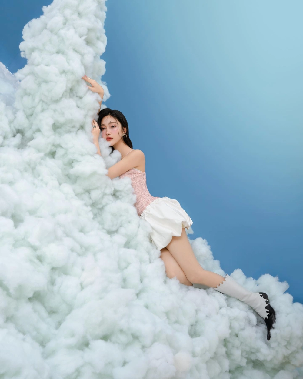 Avatar con gái xinh dễ thương Instagram với phong cách ngọt ngào