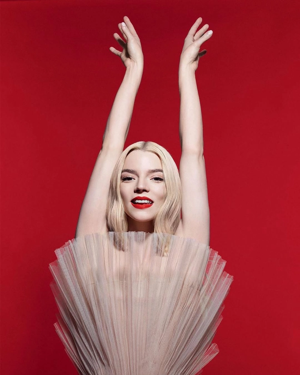 Hình nền gái Tây dễ thương cho điện thoại của bạn thêm xinh