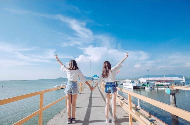 Chọn ngay avatar cho bạn thân 2 người siêu ngầu và cute