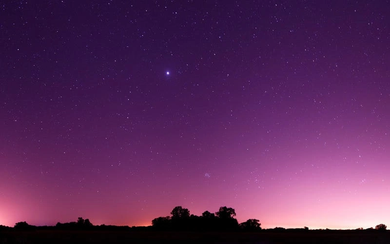 Ngắm avatar bầu trời hoàng hôn lãng mạn và rực rỡ đầy nghệ thuật